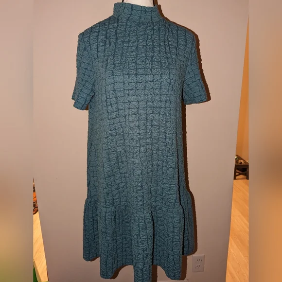 green emerald velvet dress Zarae - Sleeveless Organza Maxi Dress with Lining